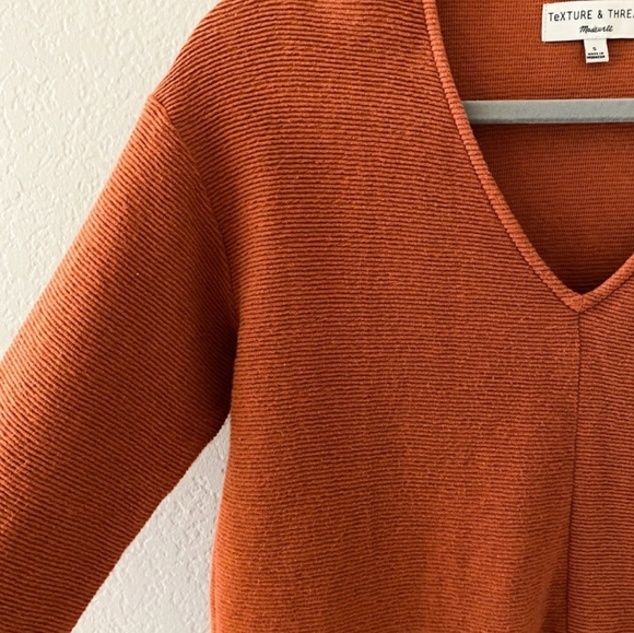 🍁Madewell Texture & Thread Rust Knot Front Tee - Picture 5 of 10